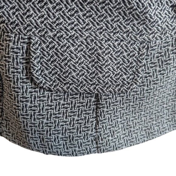 Gray and Black Skirt Suit Size 8 Petite - Picture 7 of 9